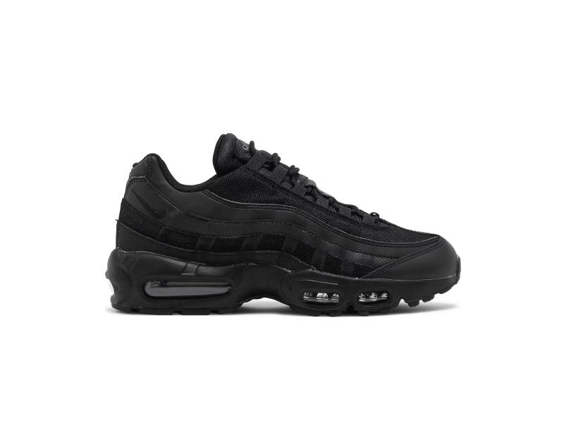 nike-air-max-95-essential-triple-black