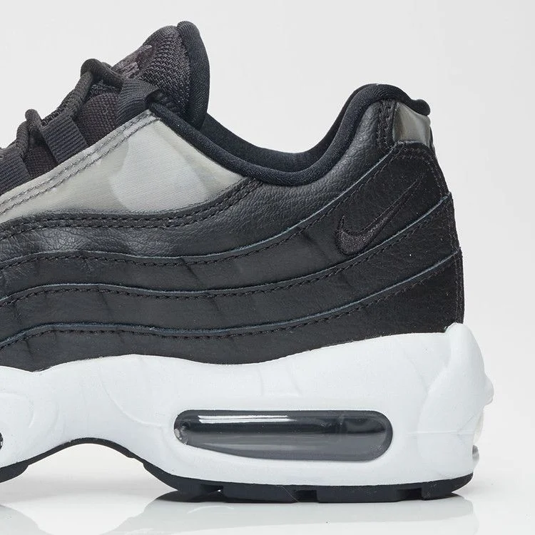 Кроссовки Nike Wmns Air Max 95 SE 'Brushed Metal'