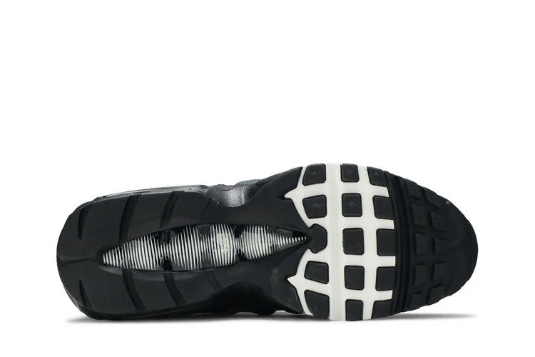 Кроссовки Nike Air Max 95 Essential 'Black Smoke Grey'