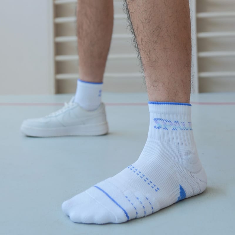 ehot-white-blue-spalding-quarter-socks