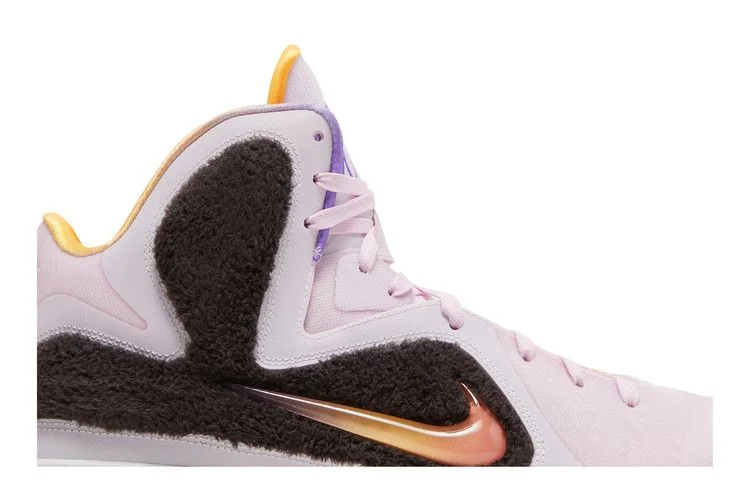Кроссовки Nike LeBron 9 'Regal Pink'