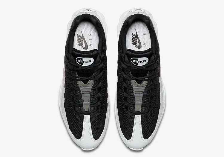 Кроссовки Nike Air Max 95 Essential