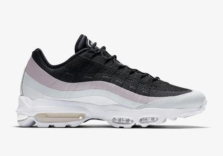 Кроссовки Nike Air Max 95 Essential