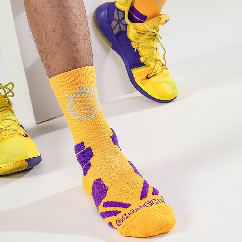 ehot-lakers-yellow-quarter-socks