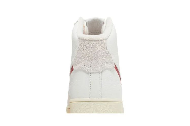 Кроссовки Nike Wmns Air Force 1 High Sculpt 'White Gym Red'