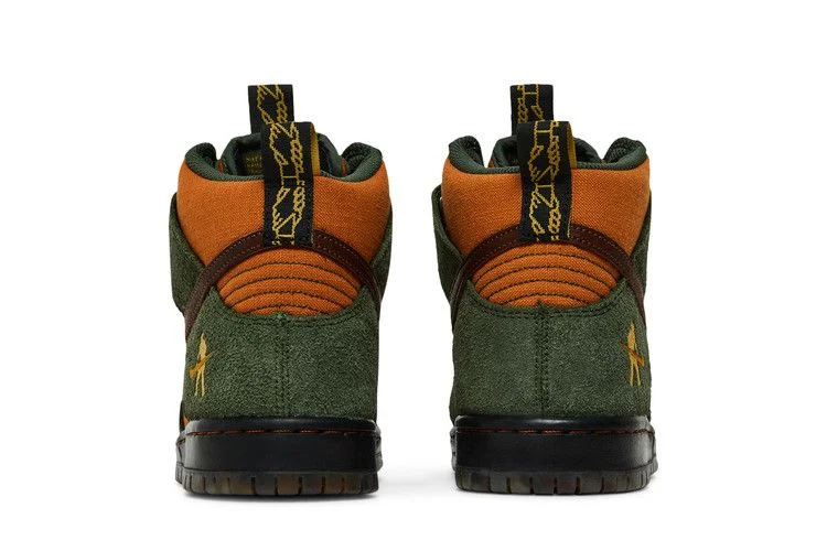 Кроссовки Pass~Port x Nike Dunk High SB 'Workboot'