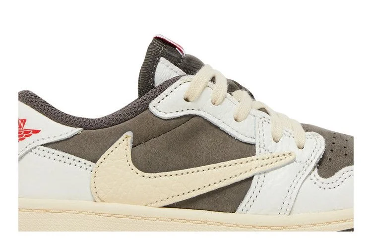 Кроссовки Travis Scott x Air Jordan 1 Retro Low OG TD 'Reverse Mocha'