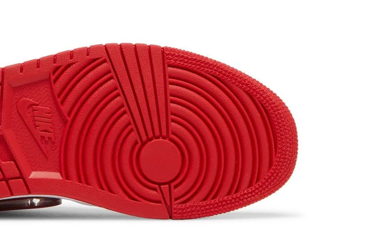 Кроссовки Wmns Air Jordan 1 Low SE 'Pomegranate'