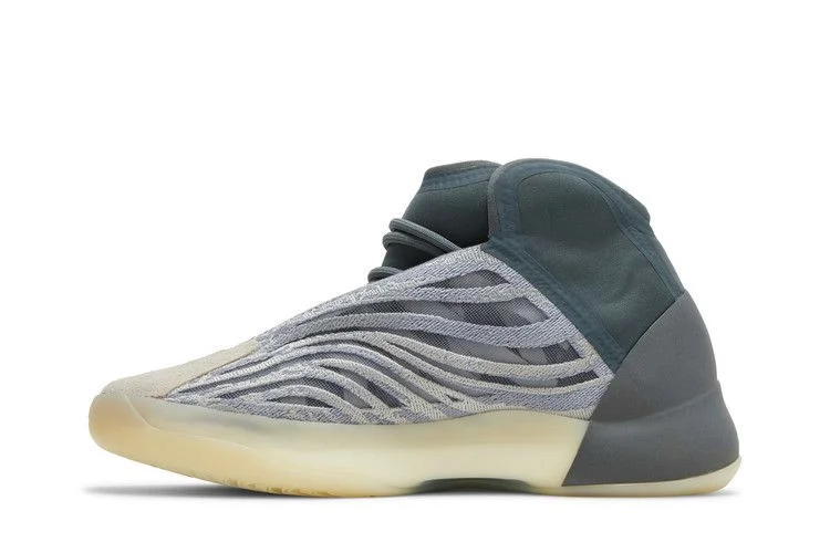 Кроссовки adidas Yeezy Quantum 'Mono Carbon'