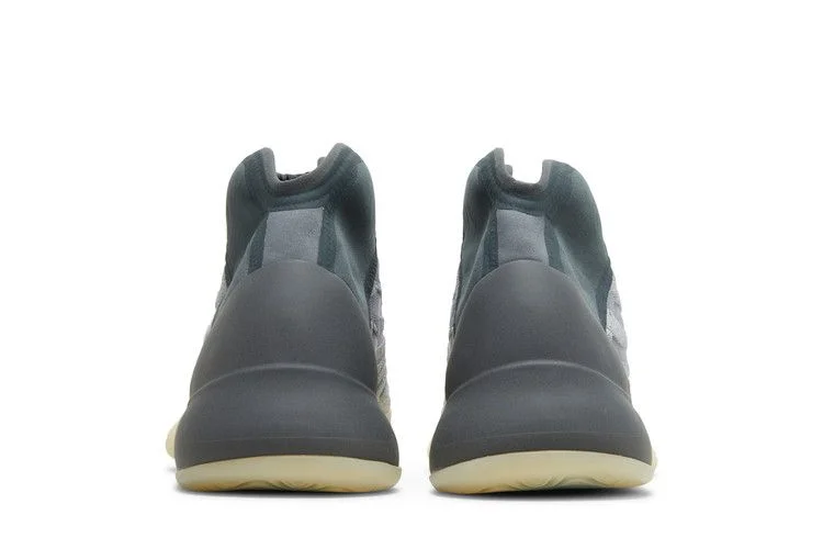 Кроссовки adidas Yeezy Quantum 'Mono Carbon'