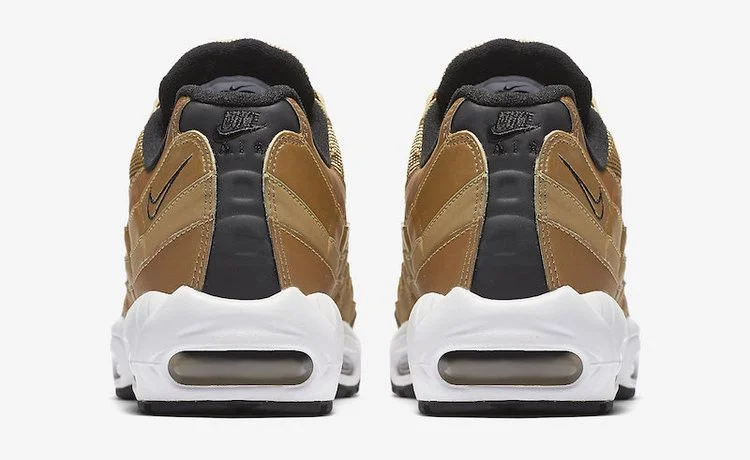 Кроссовки Nike Air Max 95 QS 'Metallic Gold'