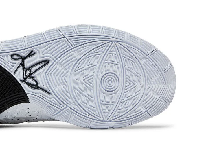 Кроссовки Nike Kyrie 6 Team 'Black White'