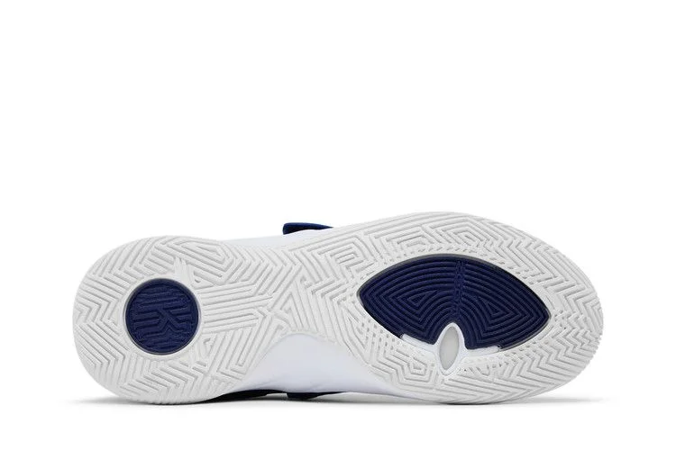 Кроссовки Nike Kyrie Flytrap 3 'Obsidian Gym Red'