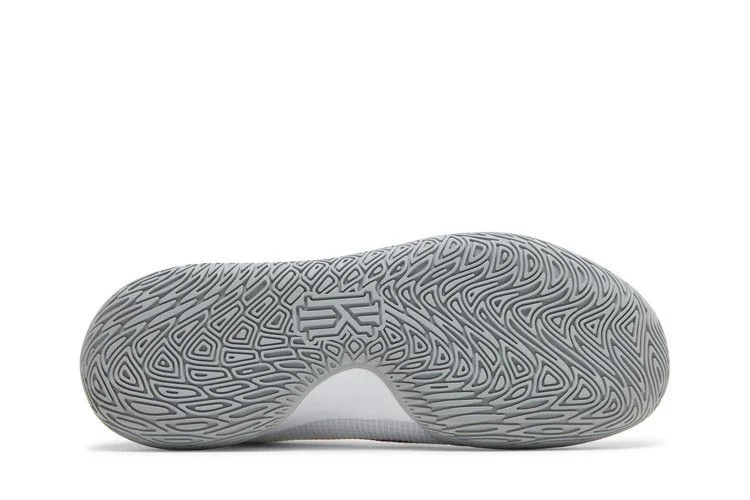 Кроссовки Nike Kyrie Flytrap 4 EP 'White Metallic Silver'