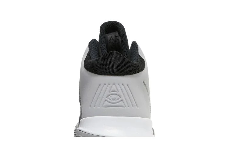 Кроссовки Nike Kyrie Flytrap 4 'Wolf Grey White'