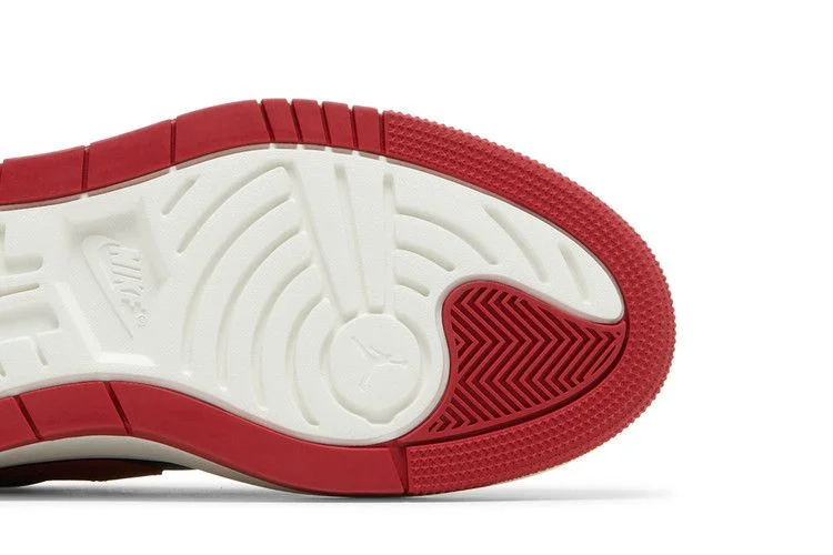 Кроссовки Wmns Air Jordan 1 Elevate Low SE 'Bred'
