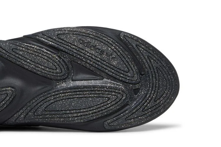 Кроссовки adidas Wmns Ozelia 'Black Carbon'