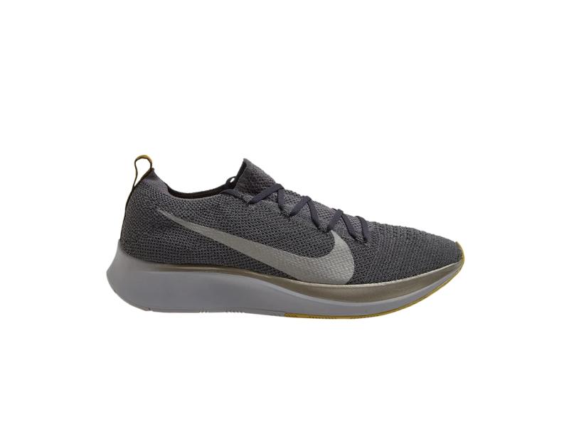 nike-zoom-fly-flyknit-dark-grey