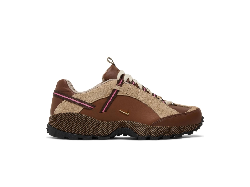 jacquemus-x-wmns-nike-air-humara-lx-brown