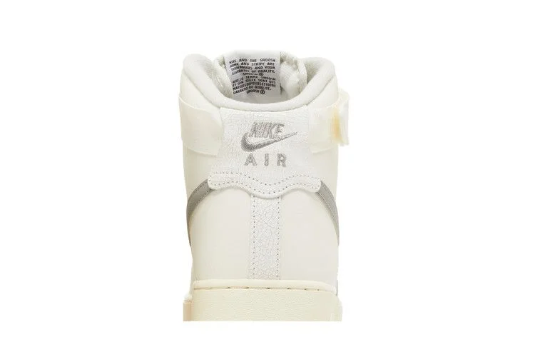 Кроссовки Nike Air Force 1 High '07 LV8 'Sail Medium Grey'