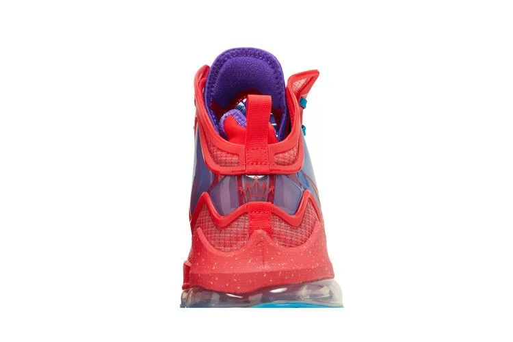 Кроссовки Nike LeBron 19 'King's Crown'