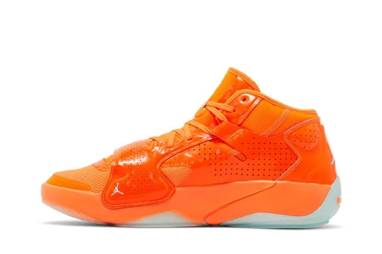 Кроссовки Air Jordan Zion 2 'Hyper Crimson'
