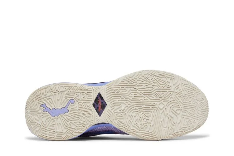 Кроссовки Nike LeBron 20 'Purple And Gold'