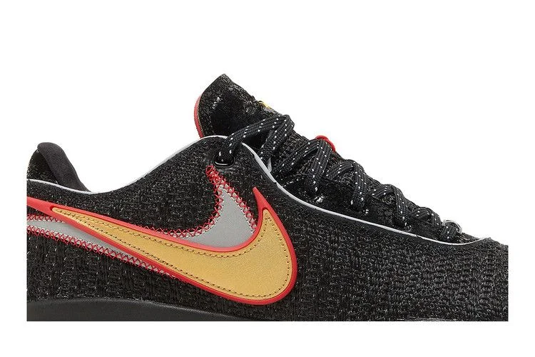 Кроссовки Nike LeBron 20 'Trinity'