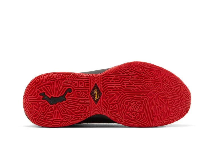 Кроссовки Nike LeBron 20 GS 'Trinity'