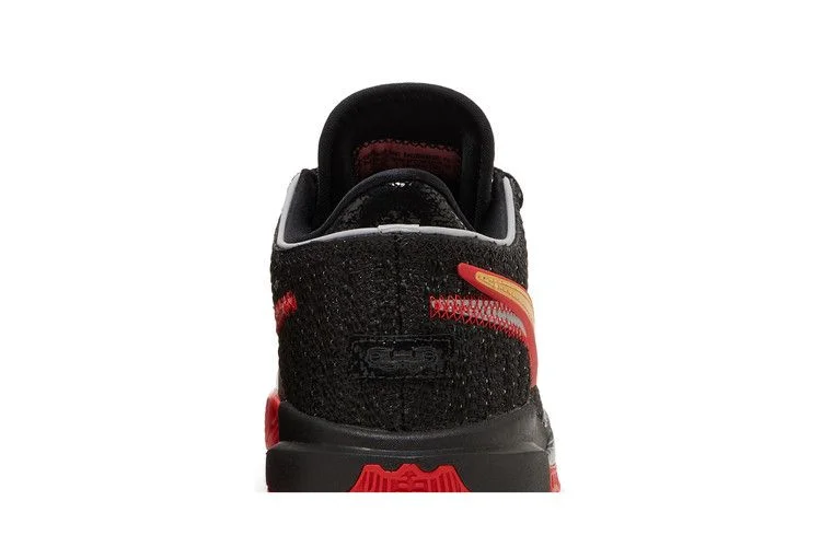 Кроссовки Nike LeBron 20 GS 'Trinity'
