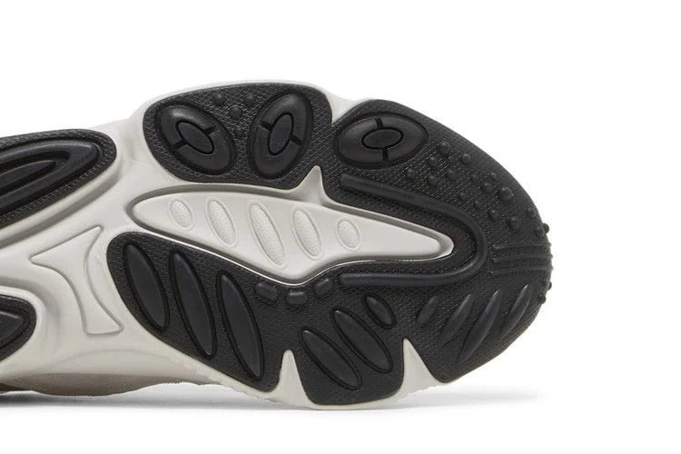 Кроссовки adidas Ozweego 'Grey Silver Metallic'