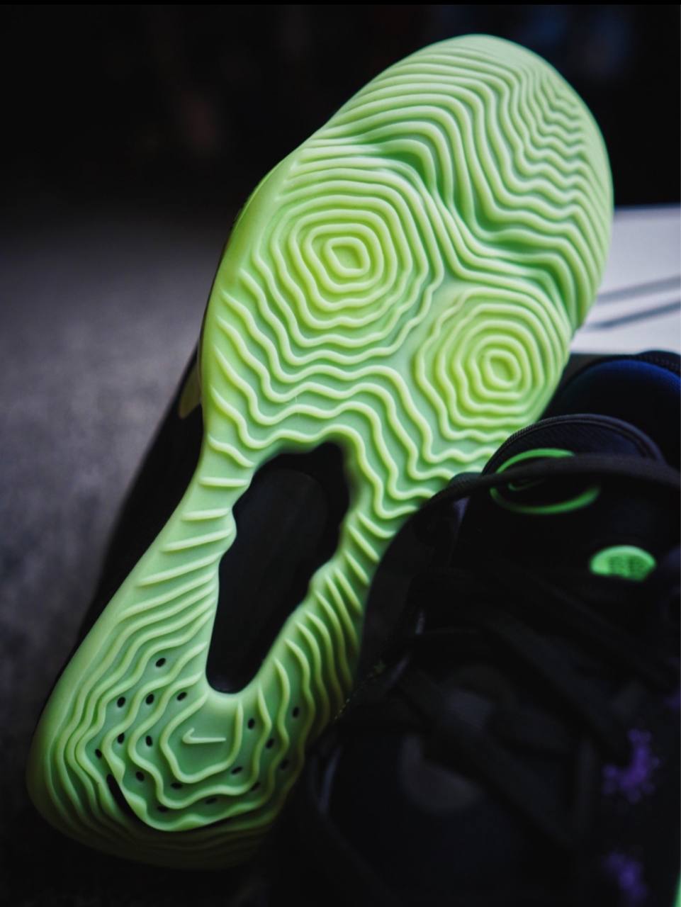 Кроссовки Nike Air Zoom BB NXT 'Dangerous'