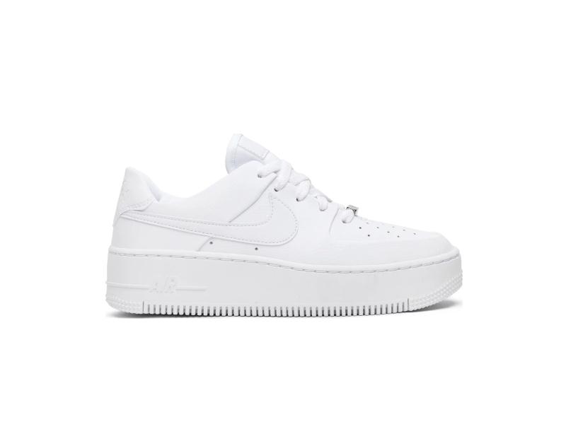 wmns-nike-air-force-1-sage-low-triple-white