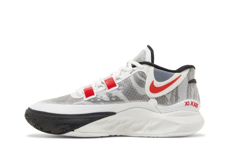 Кроссовки Nike Kyrie 8 'White University Red'