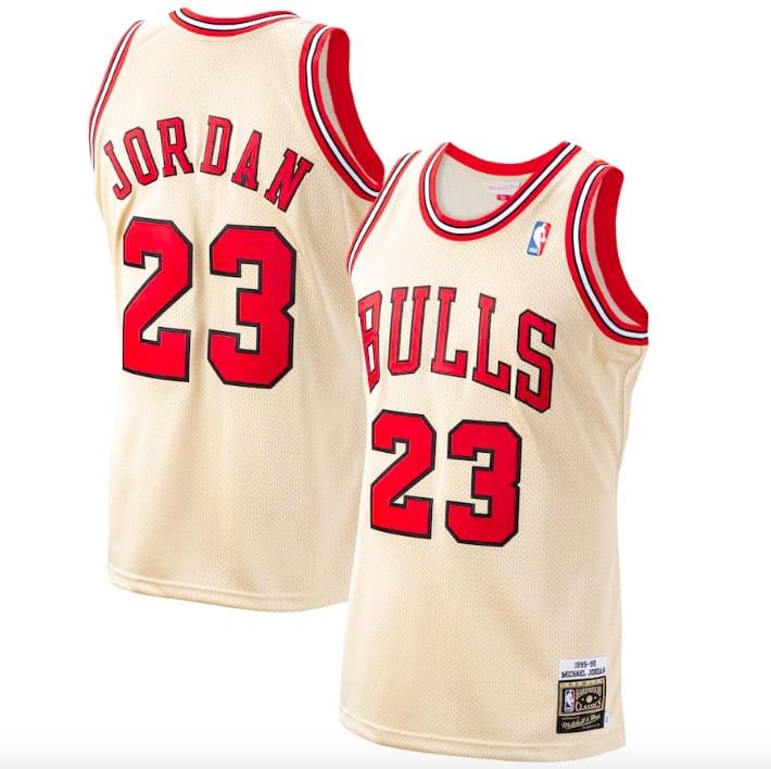 1995-96-chicago-bulls-23-michael-jordan-mitchell-amp-ness-premium-gold-jersey