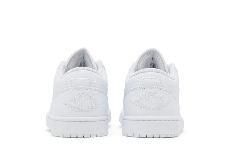 Кроссовки Air Jordan 1 Low 'Triple White' 2022