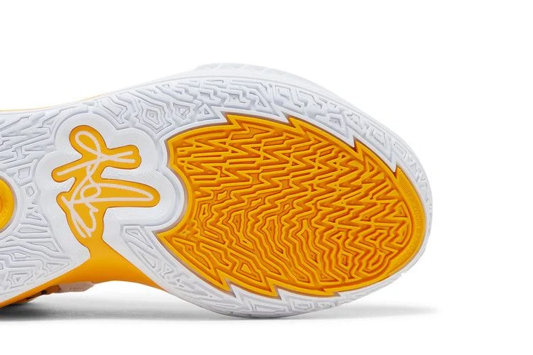 Кроссовки Nike Kyrie Infinity TB 'University Gold'