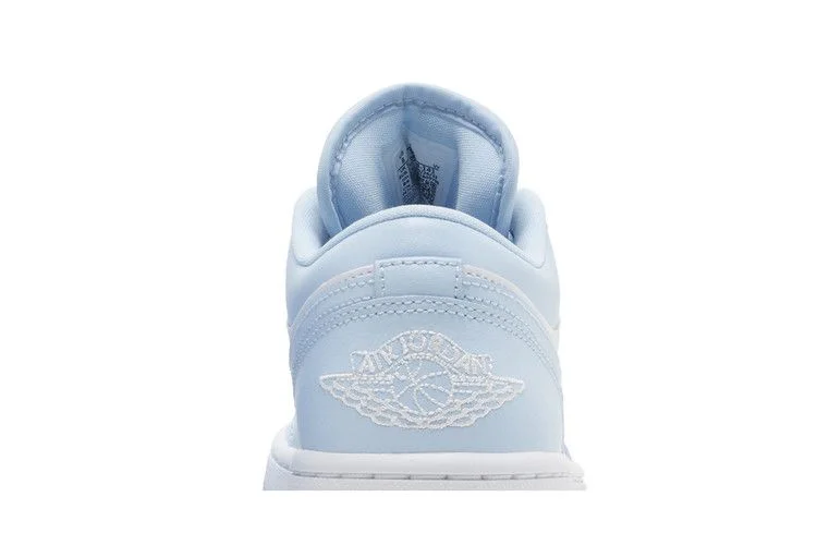 Кроссовки Wmns Air Jordan 1 Low 'Ice Blue'