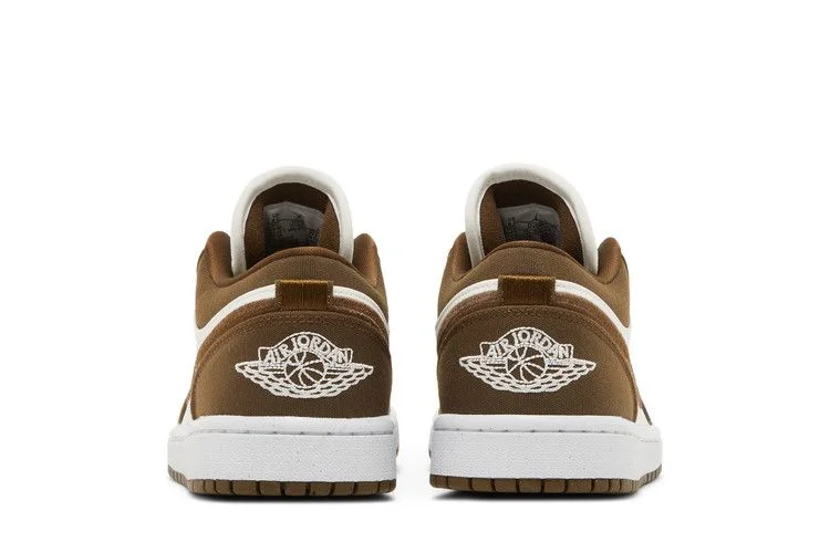 Кроссовки Wmns Air Jordan 1 Low SE 'Light Olive'