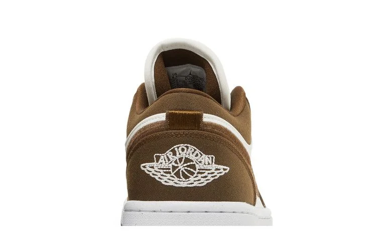 Кроссовки Wmns Air Jordan 1 Low SE 'Light Olive'