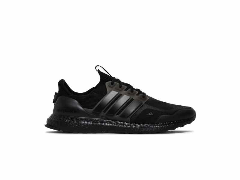 adidas-ultraboost-dna-mono-triple-black