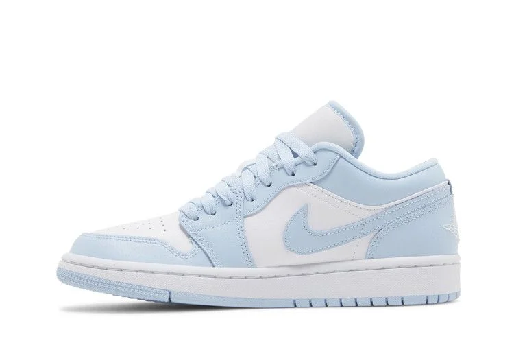 Кроссовки Wmns Air Jordan 1 Low 'Ice Blue'