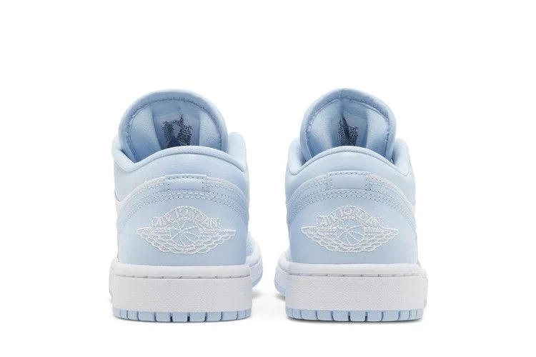 Кроссовки Wmns Air Jordan 1 Low 'Ice Blue'