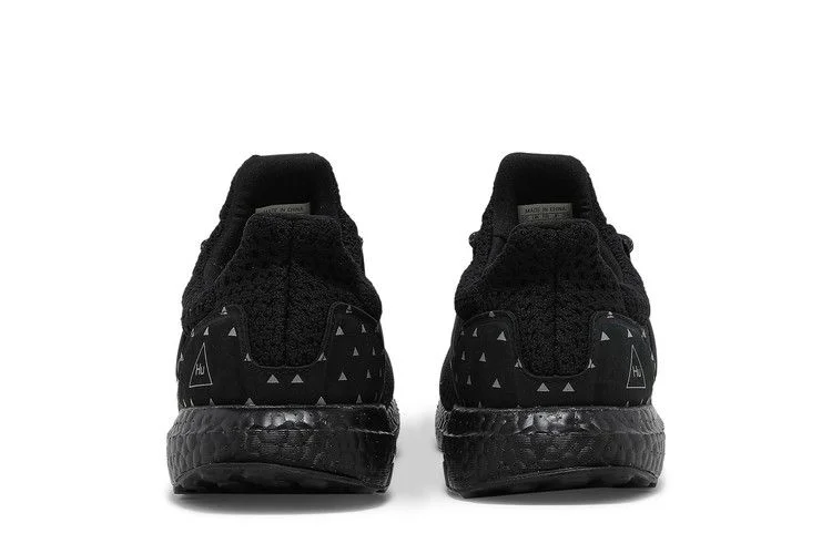 Кроссовки Pharrell x Parley x adidas UltraBoost DNA 'Black Future'