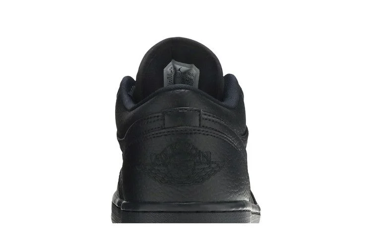 Кроссовки Air Jordan 1 Low 'Triple Black'
