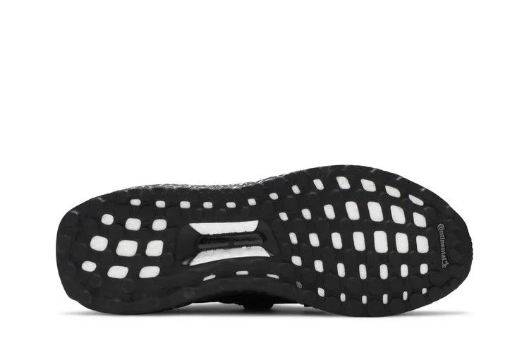 Кроссовки Hyke x adidas UltraBoost AOH 001 'Black'