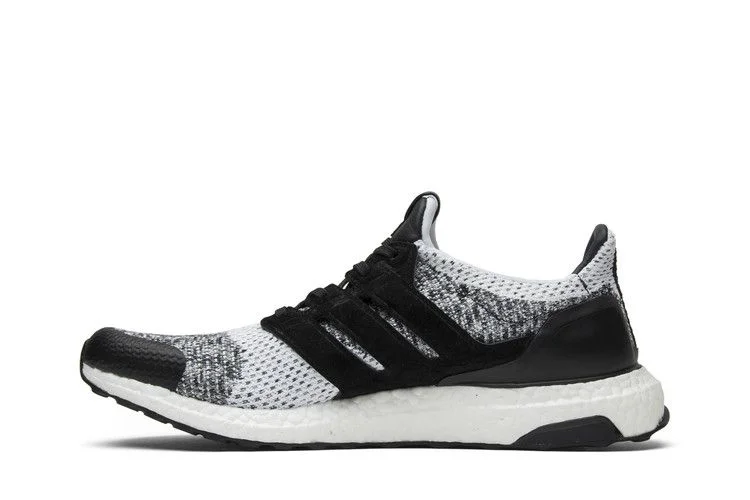 Кроссовки Sneakersnstuff x Social Status x adidas UltraBoost SE 'White Black'