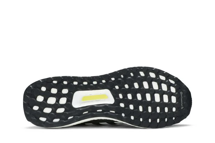 Кроссовки adidas UltraBoost 4.0 'Show Your Stripes'