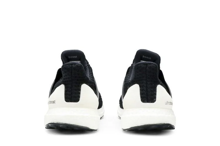 Кроссовки adidas UltraBoost 4.0 'Show Your Stripes'