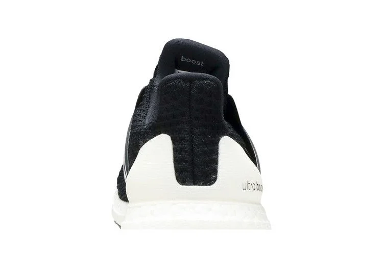Кроссовки adidas UltraBoost 4.0 'Show Your Stripes'